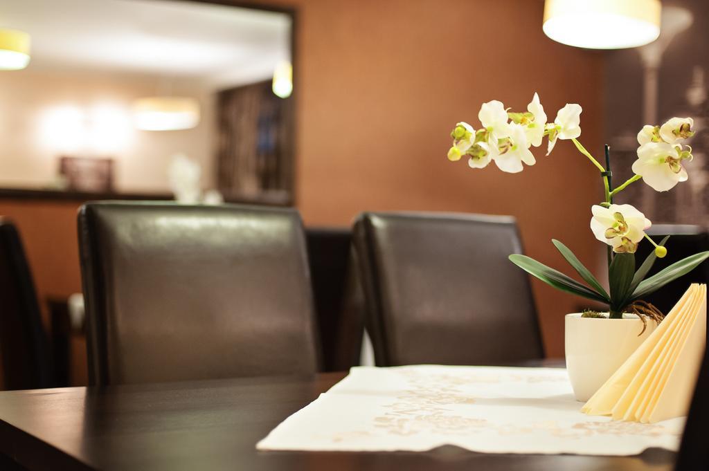 פלוק Hotel Willa Adriana מראה חיצוני תמונה