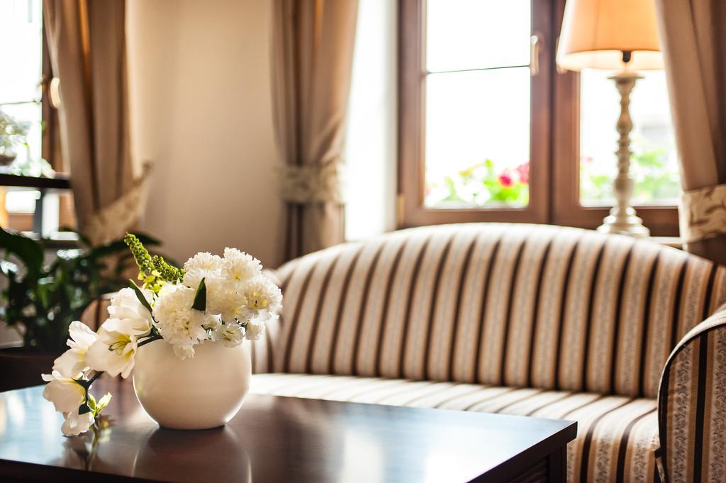 פלוק Hotel Willa Adriana מראה חיצוני תמונה